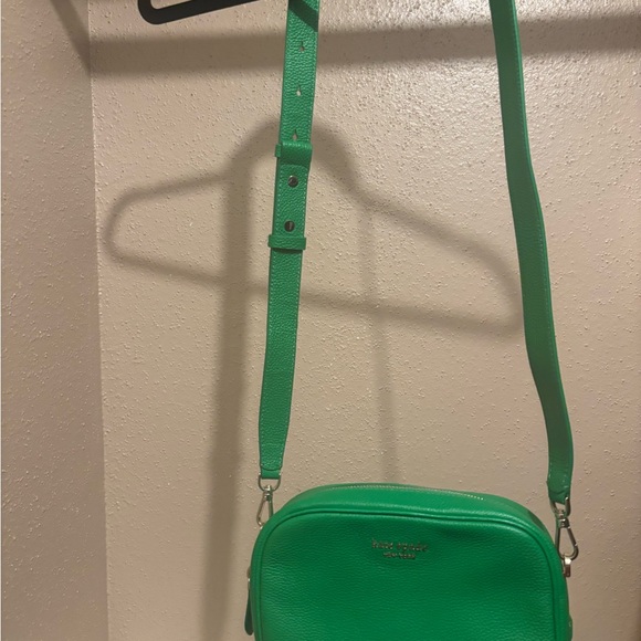 Kate Spade Pebble Leather Astrid Medium Camera Bag Green Jay - Picture 4 of 12